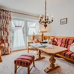 Floriani Appartement *