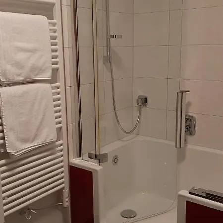 Floriani Apartment *